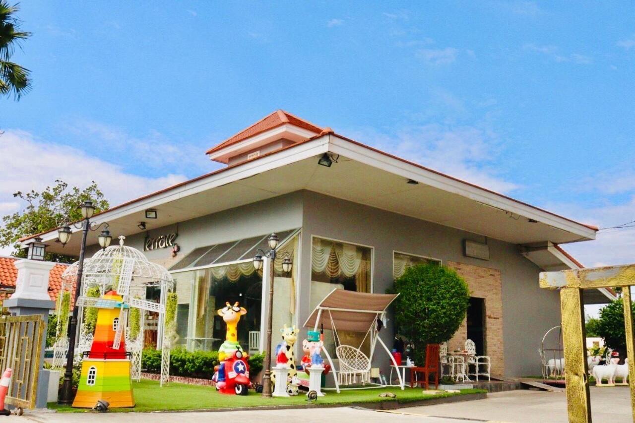 Napheera Royal Tel Hotel Ban Khlong Bang Krathiam Exterior photo