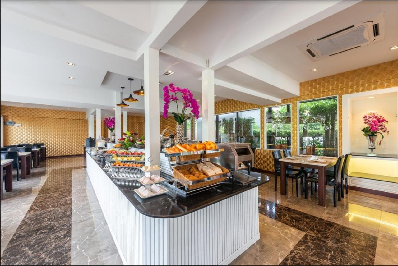 Napheera Royal Tel Hotel Ban Khlong Bang Krathiam Exterior photo