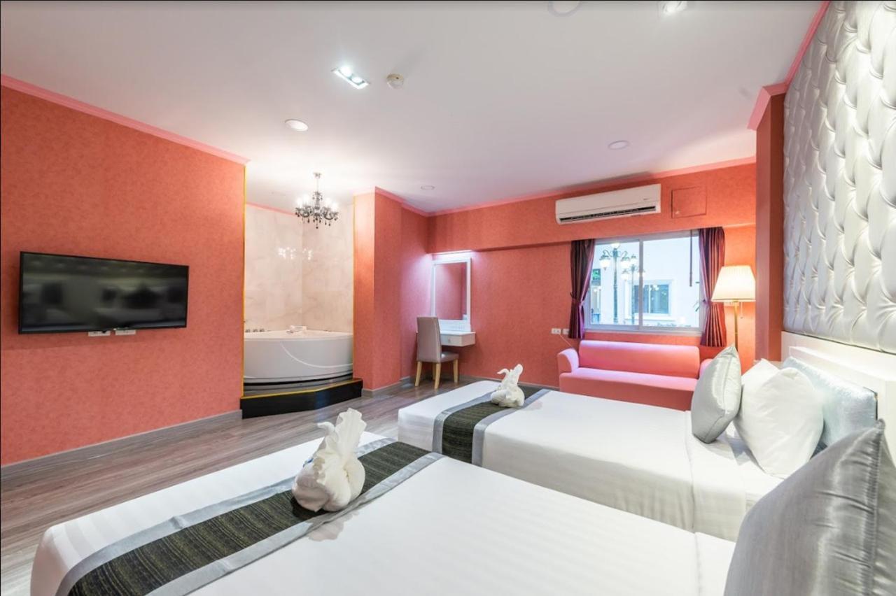 Napheera Royal Tel Hotel Ban Khlong Bang Krathiam Exterior photo