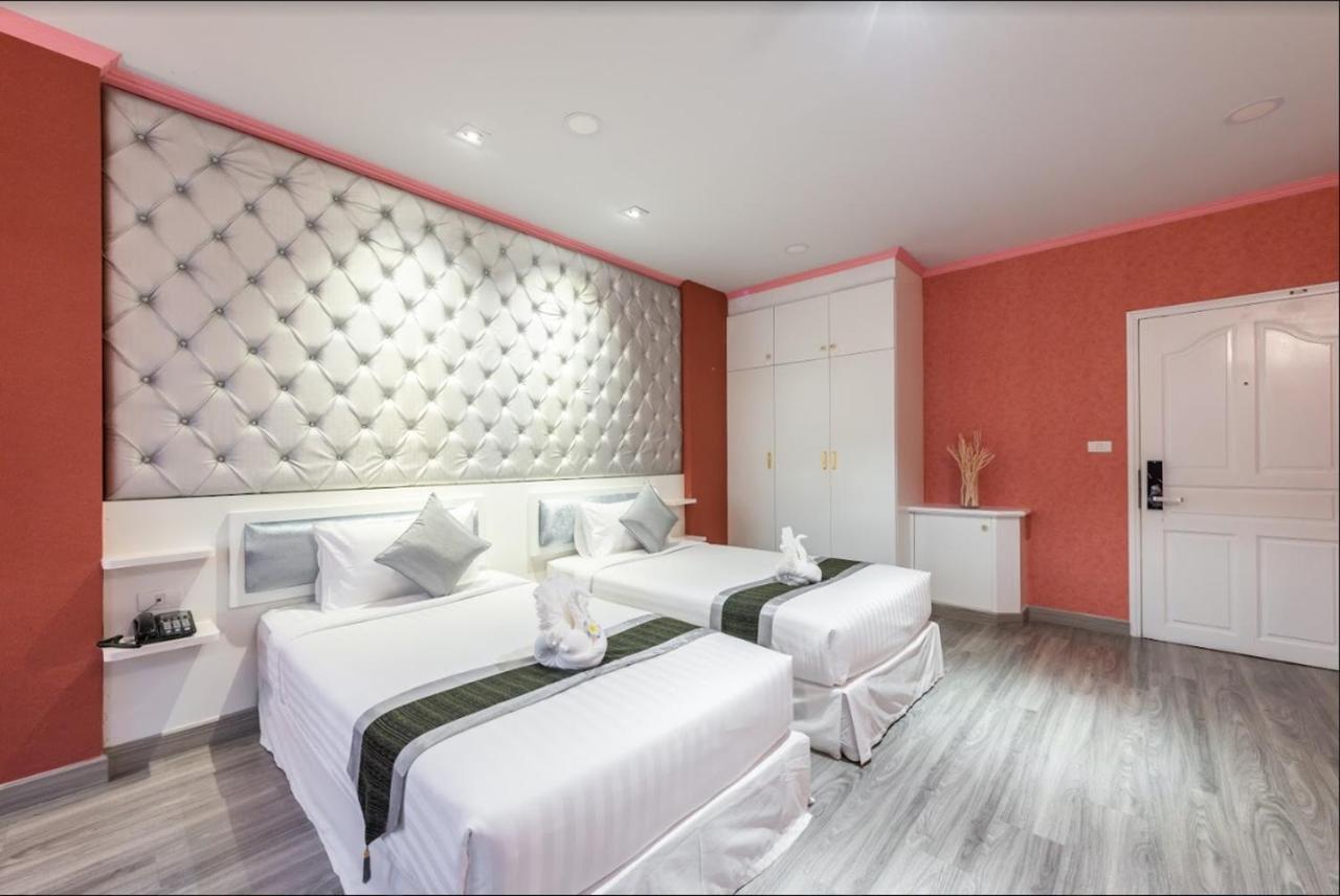 Napheera Royal Tel Hotel Ban Khlong Bang Krathiam Exterior photo